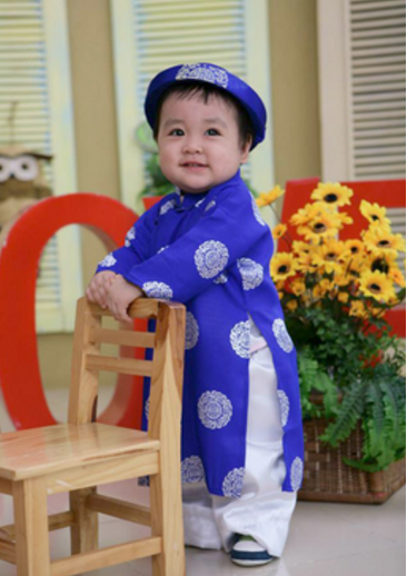 áo dài truyền thống cho bé họa tiết đồng tiền áo dài truyền thống cho bé họa tiết đồng tiền